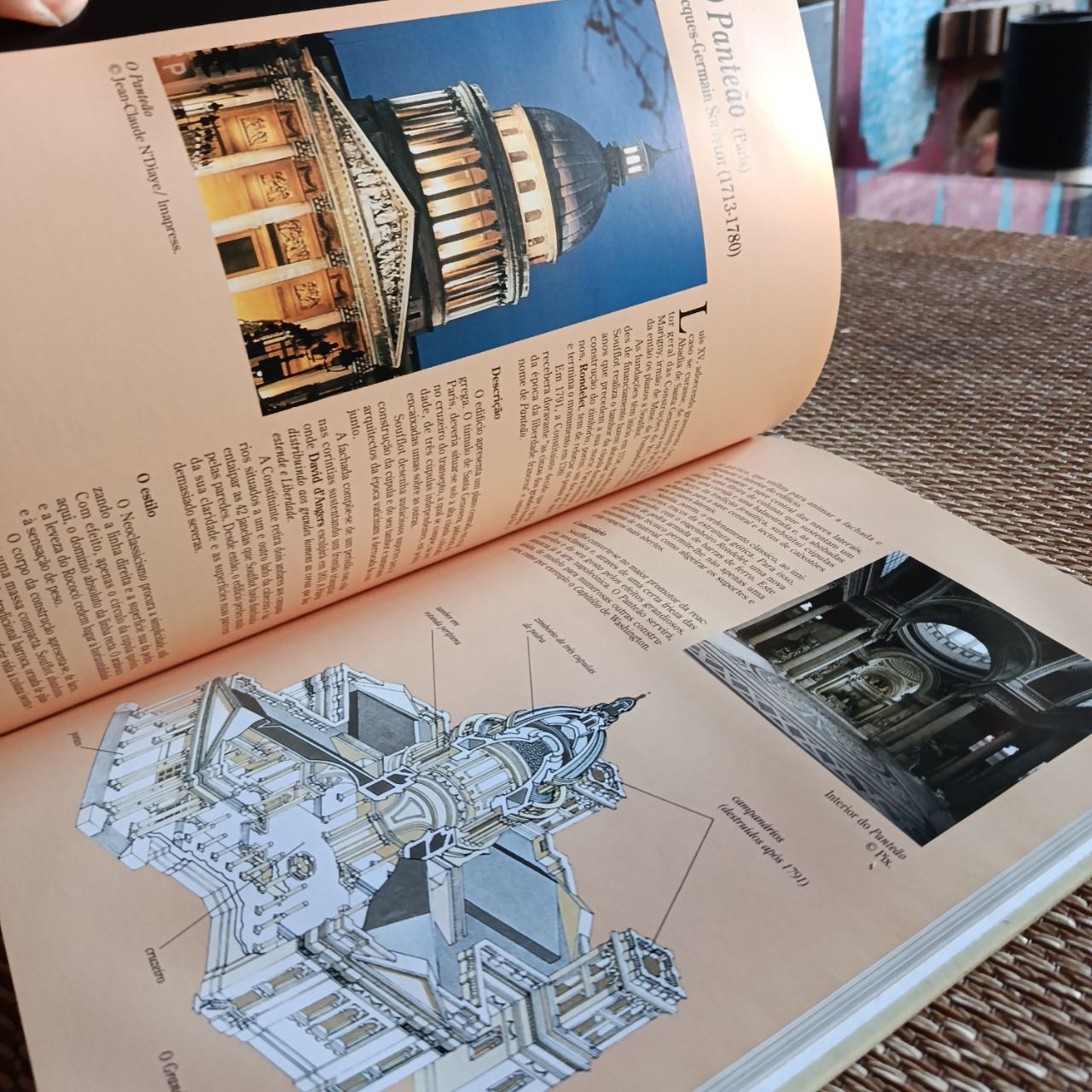 História da Arte: Arquitectura, Escultura, Pintura António Filipe Pimentel, Dietrich Grünewald, Jacek Debicki, Jean-François Favre (3/4)